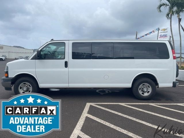 2017 Chevrolet Express Passenger 3500 LT