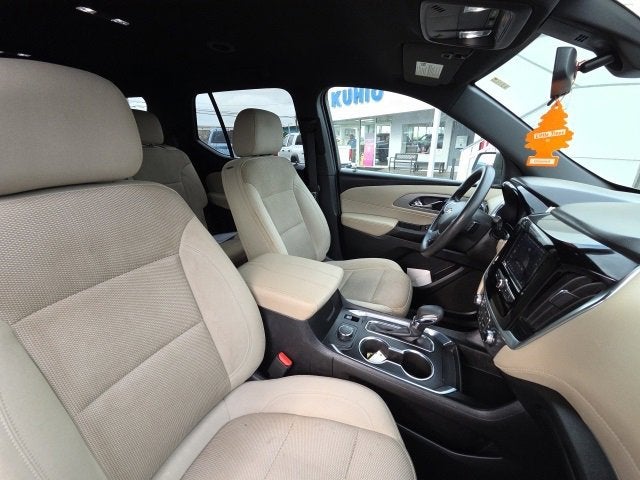 2022 Chevrolet Traverse LS