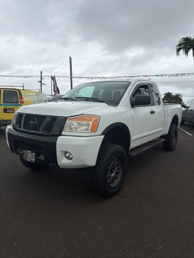 2015 Nissan Titan SV