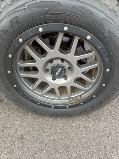 2015 Nissan Titan SV