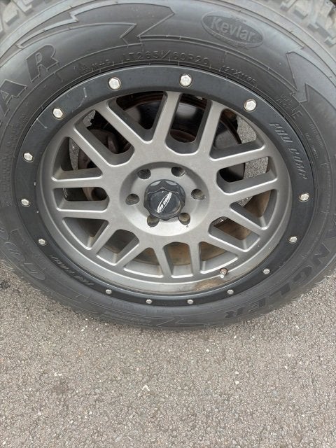 2015 Nissan Titan SV