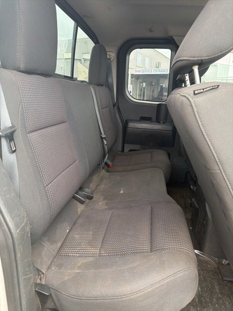 2015 Nissan Titan SV