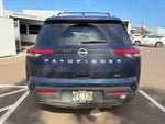 2023 Nissan Pathfinder SV