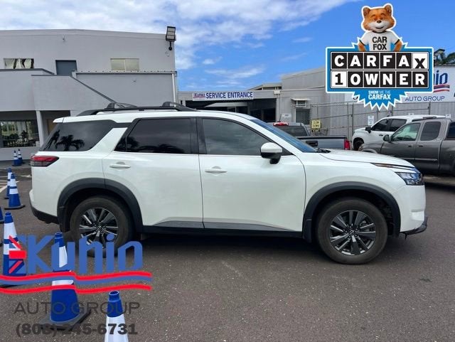 2024 Nissan Pathfinder SV