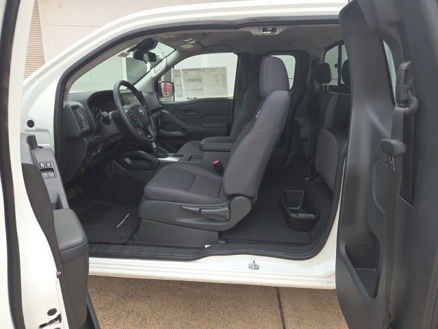 2025 Nissan Frontier S