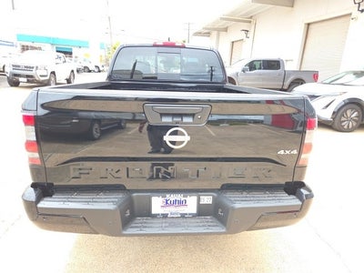 2025 Nissan Frontier SV