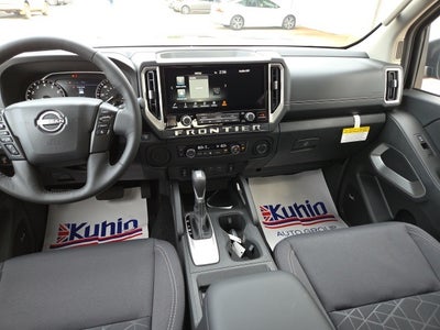 2025 Nissan Frontier SV