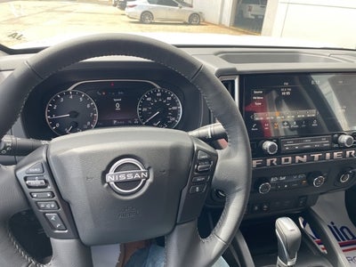 2025 Nissan Frontier SV