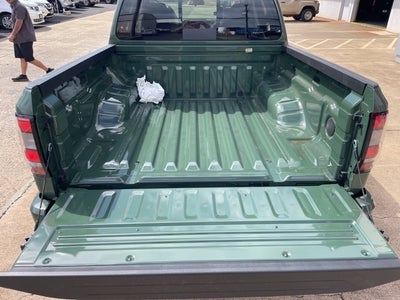 2025 Nissan Frontier SV