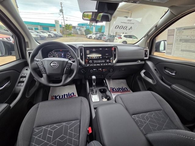 2025 Nissan Frontier SV