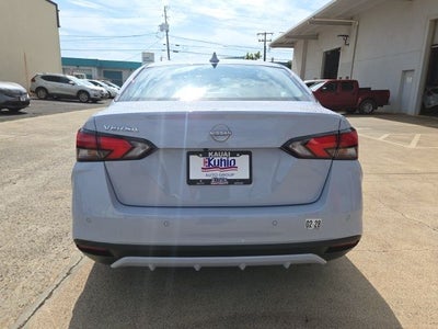 2025 Nissan Versa 1.6 SV