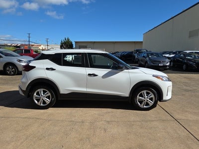 2025 Nissan Kicks Play S