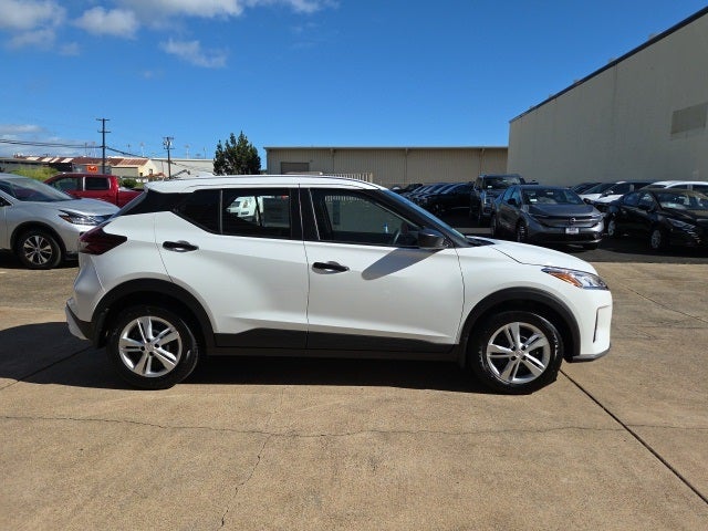 2025 Nissan Kicks Play S