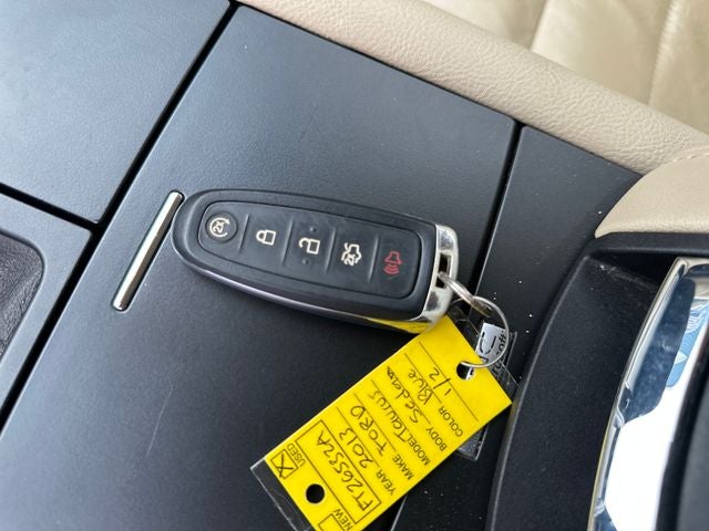 2013 Ford Taurus SEL