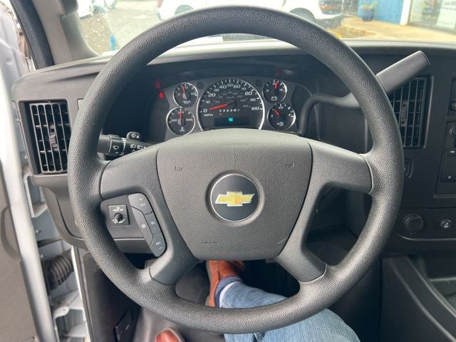 2022 Chevrolet Express 2500 Work Van Cargo
