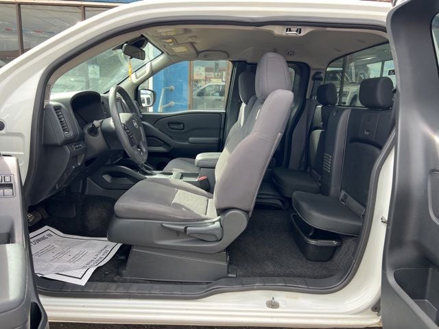 2022 Nissan Frontier S