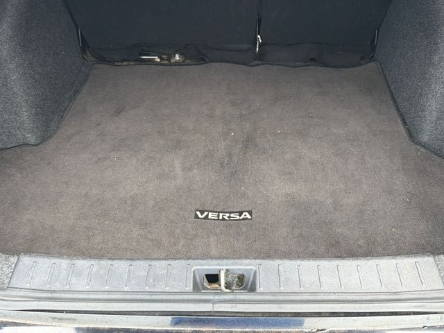 2023 Nissan Versa 1.6 SV