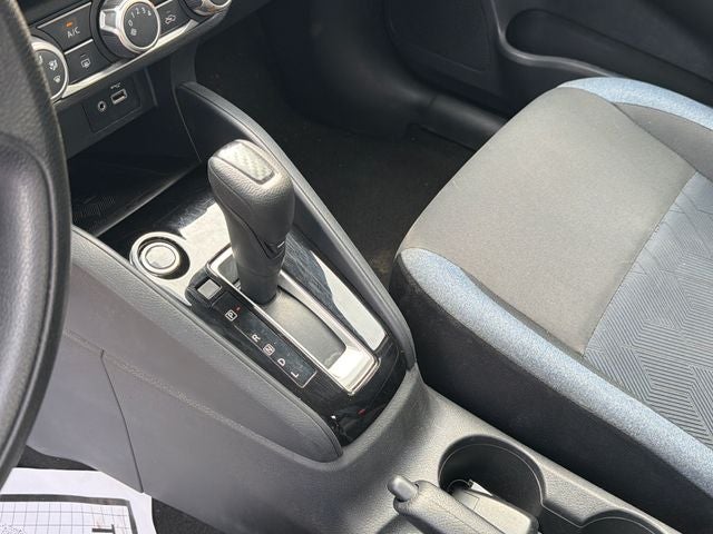 2023 Nissan Versa 1.6 SV