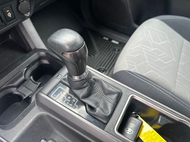 2022 Toyota Tacoma TRD Off-Road V6